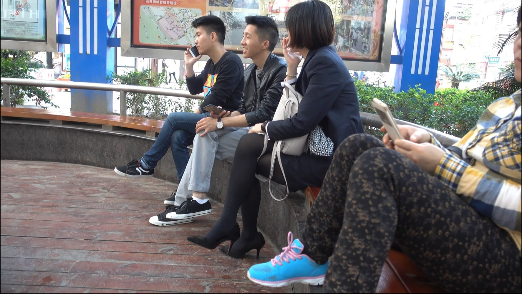 streetsnapdangl[00 03 17][20181130 001204 5]